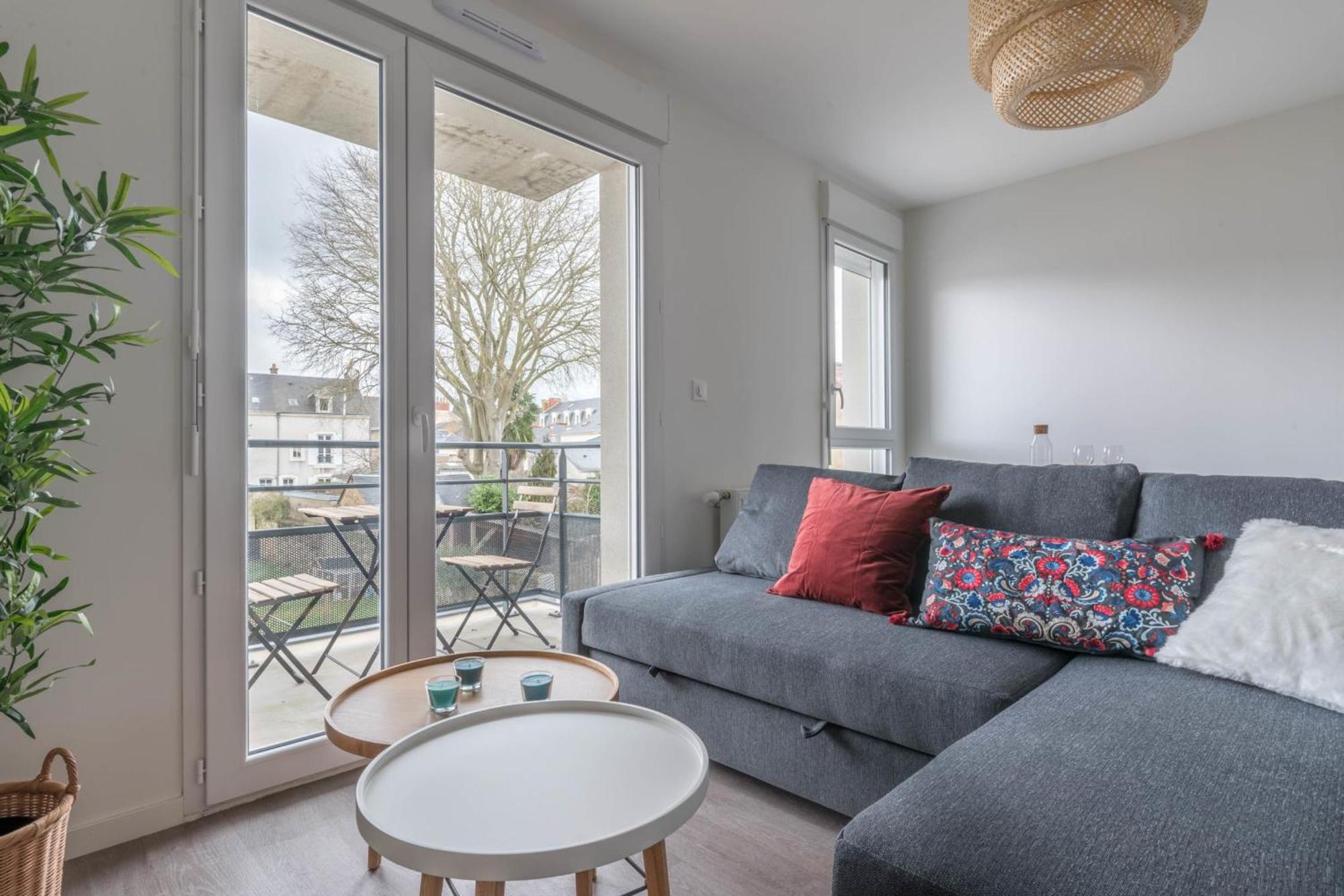 ELODIE - Appartement proche gare, arrivée 24 24 Le Mans Exterior foto