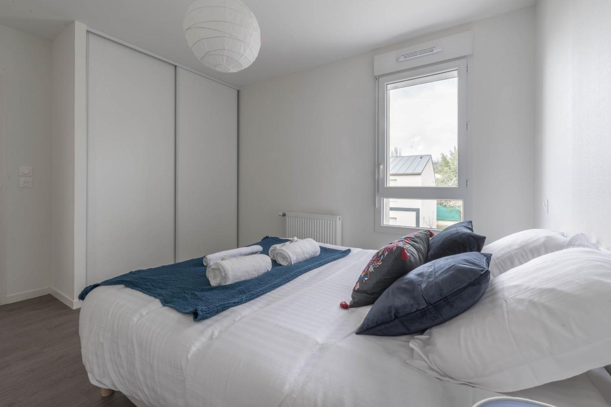 ELODIE - Appartement proche gare, arrivée 24 24 Le Mans Exterior foto