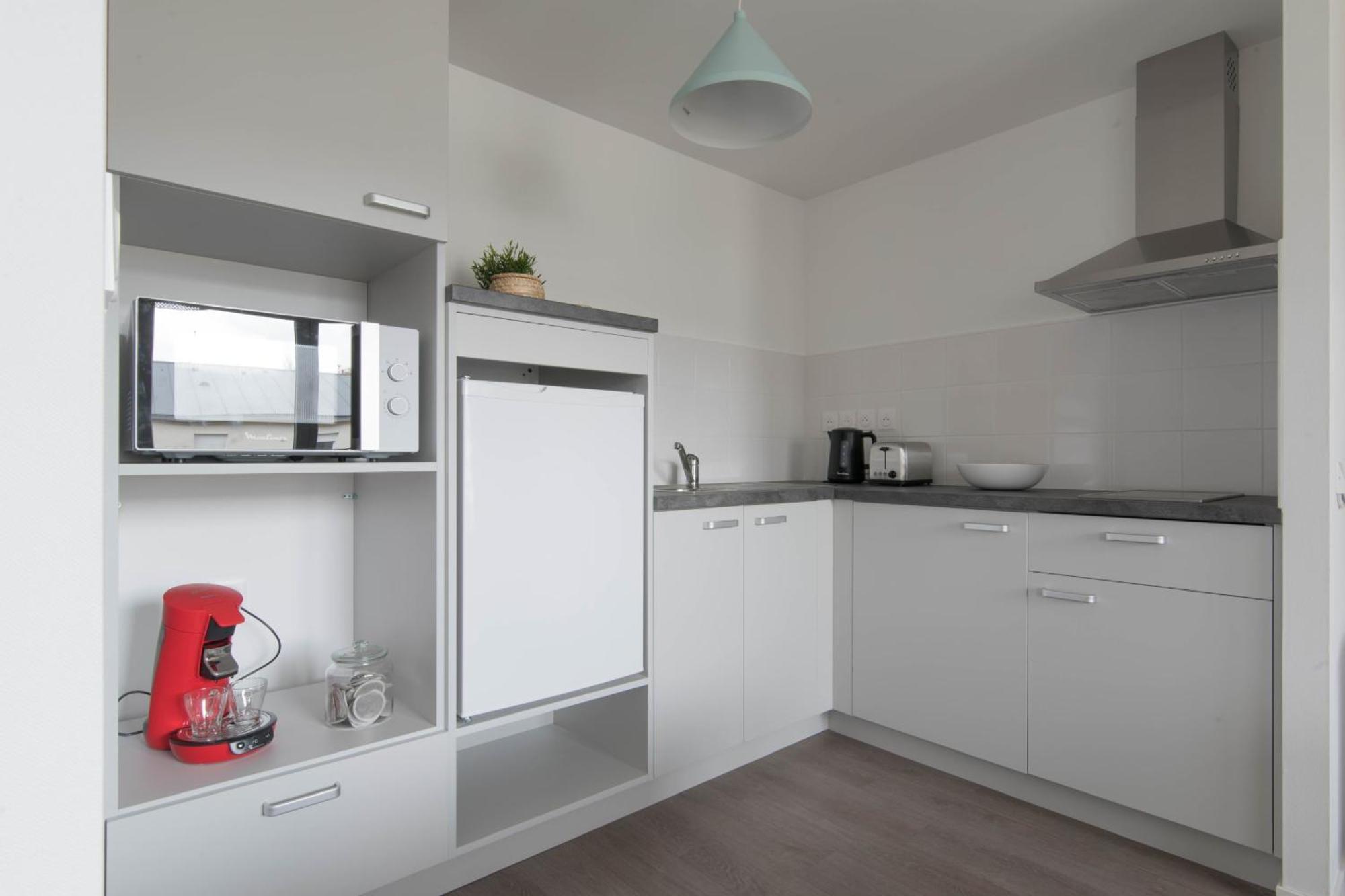 ELODIE - Appartement proche gare, arrivée 24 24 Le Mans Exterior foto