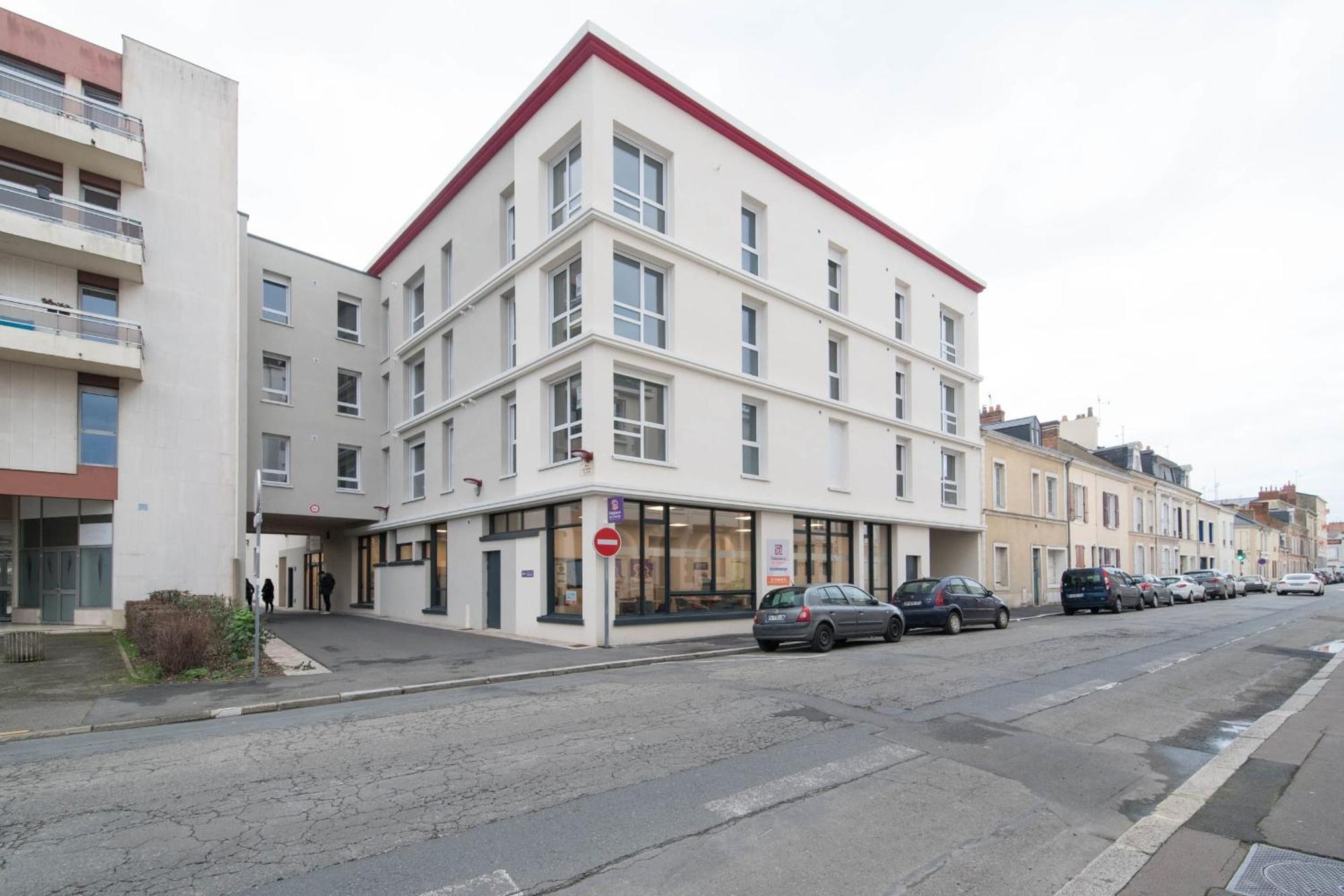 ELODIE - Appartement proche gare, arrivée 24 24 Le Mans Exterior foto